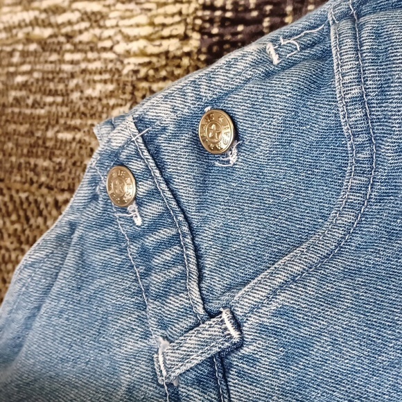 4/$60 Floral Denim Overalls - Size 4T - Picture 6 of 6